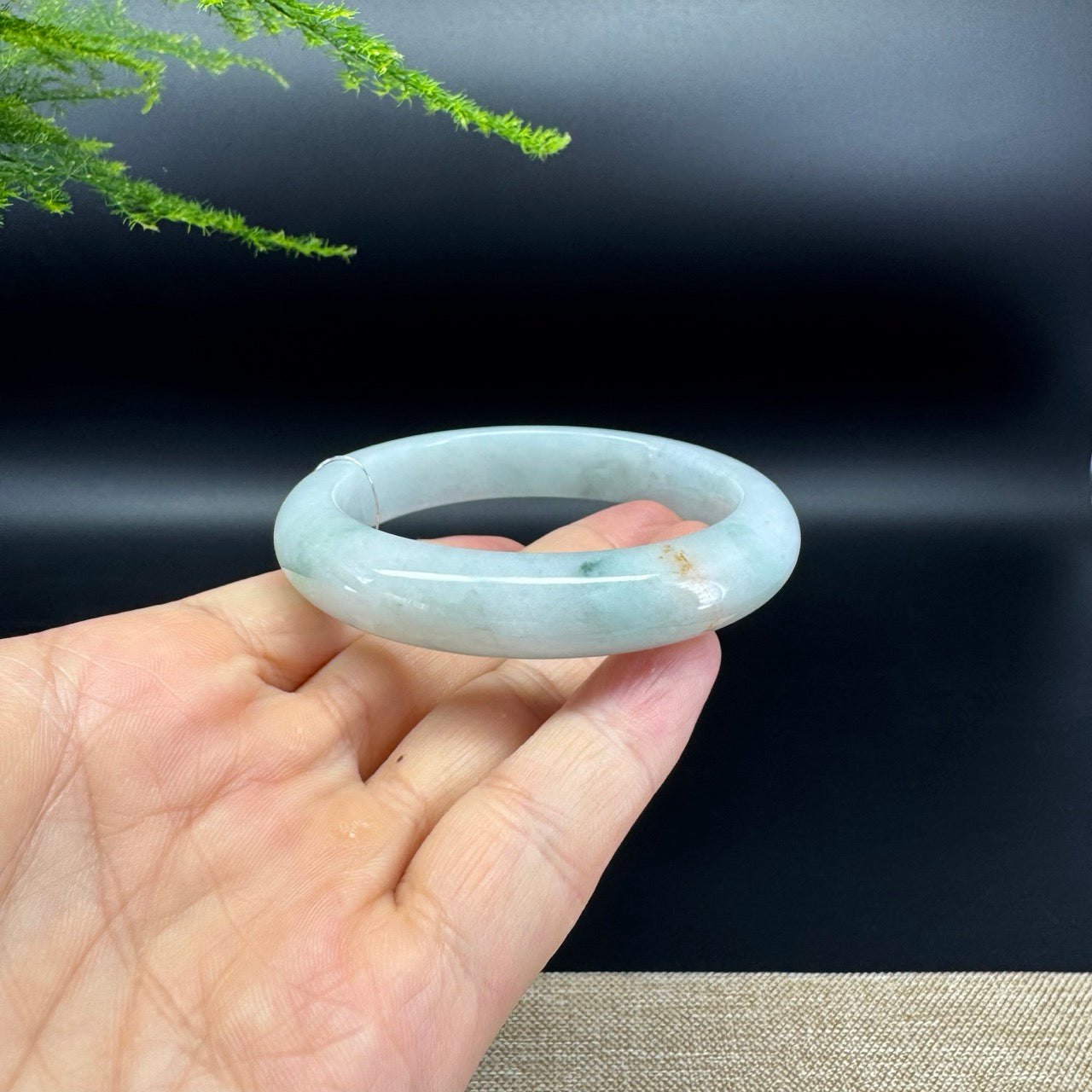 Genuine Burmese Green Jade Jadeite Bangle Bracelet ( 56.5mm )