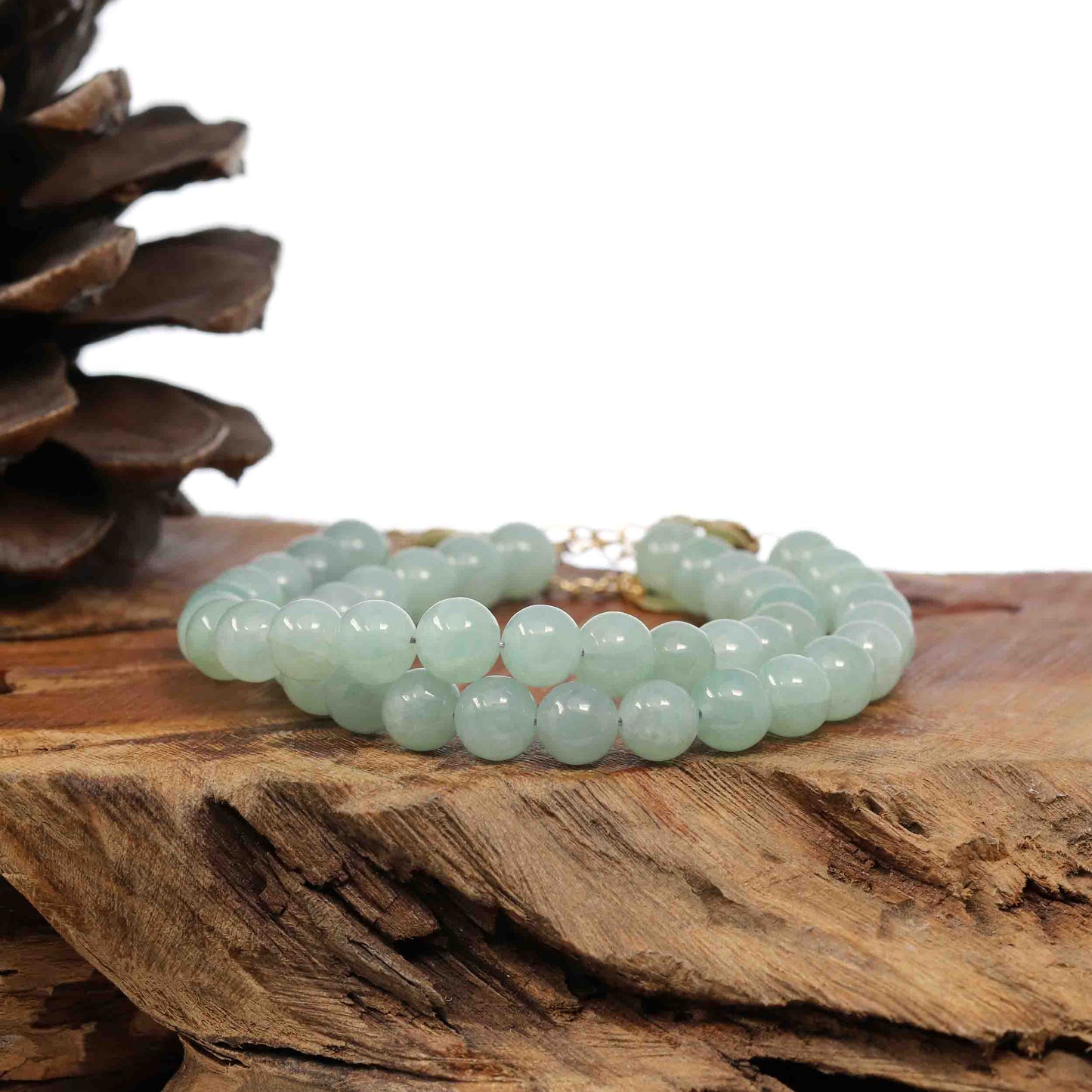 RealJade Co.® jade beads bracelet Baikalla Genuine Green Jadeite Jade Bead Bracelet With 18K Yellow Gold Clasp ( 8 mm )