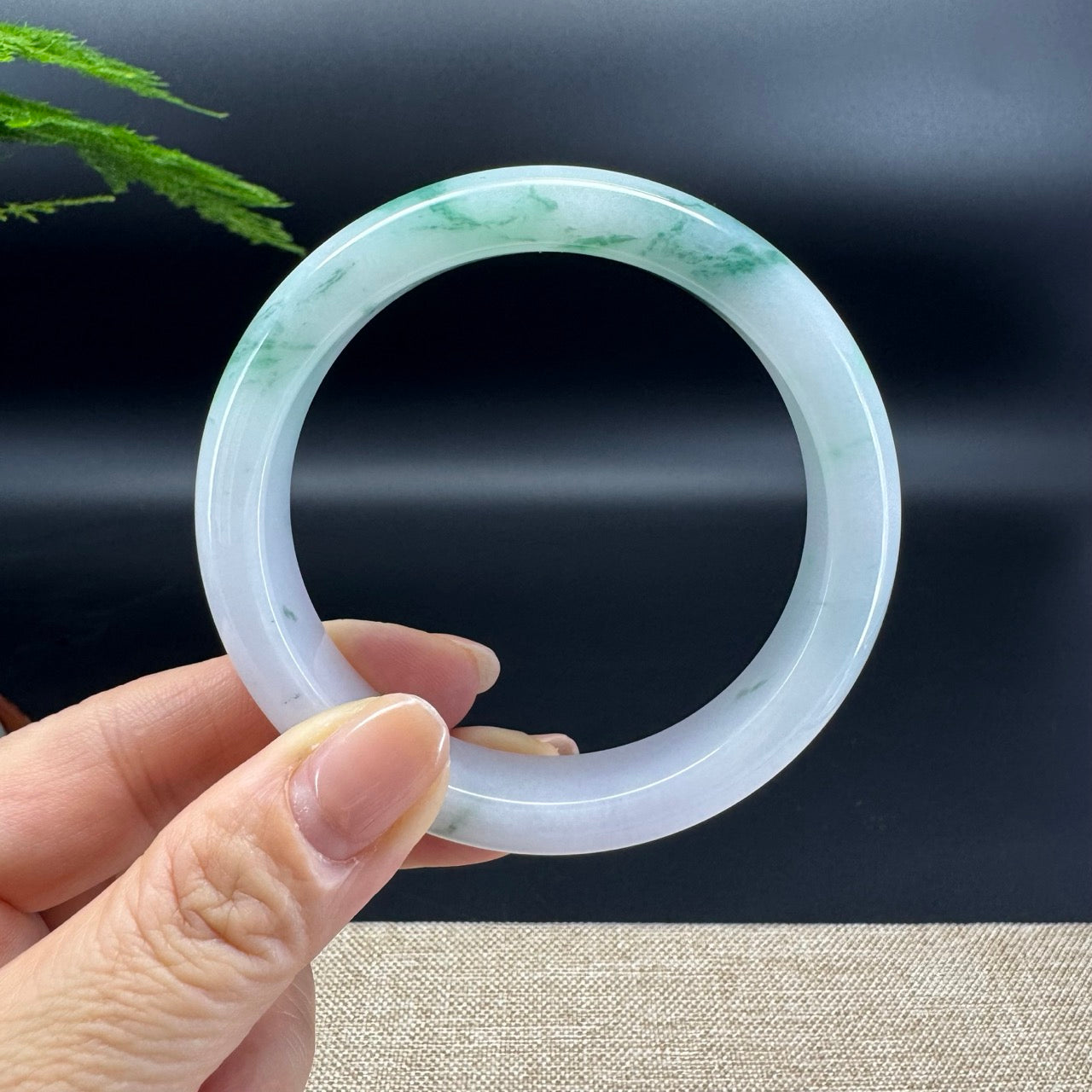 Genuine Burmese Green Flower Jade Jadeite Bangle Bracelet ( 59.4mm )