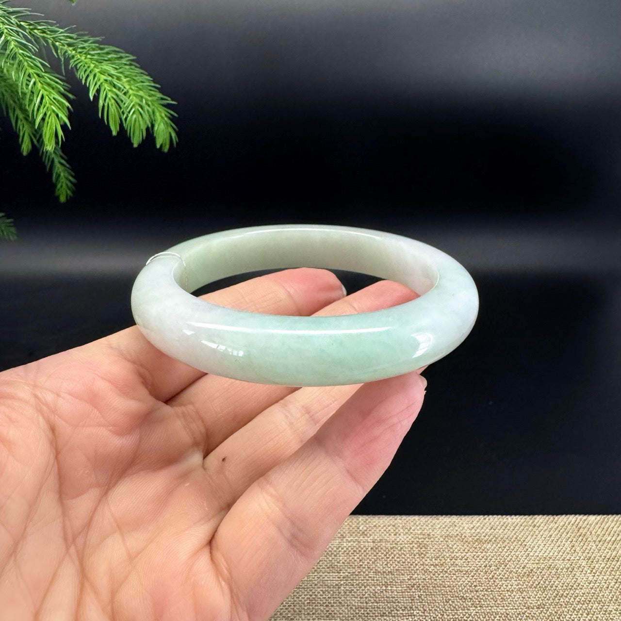 Genuine Burmese Light Green Jade Jadeite Bangle Bracelet ( 60.5mm )