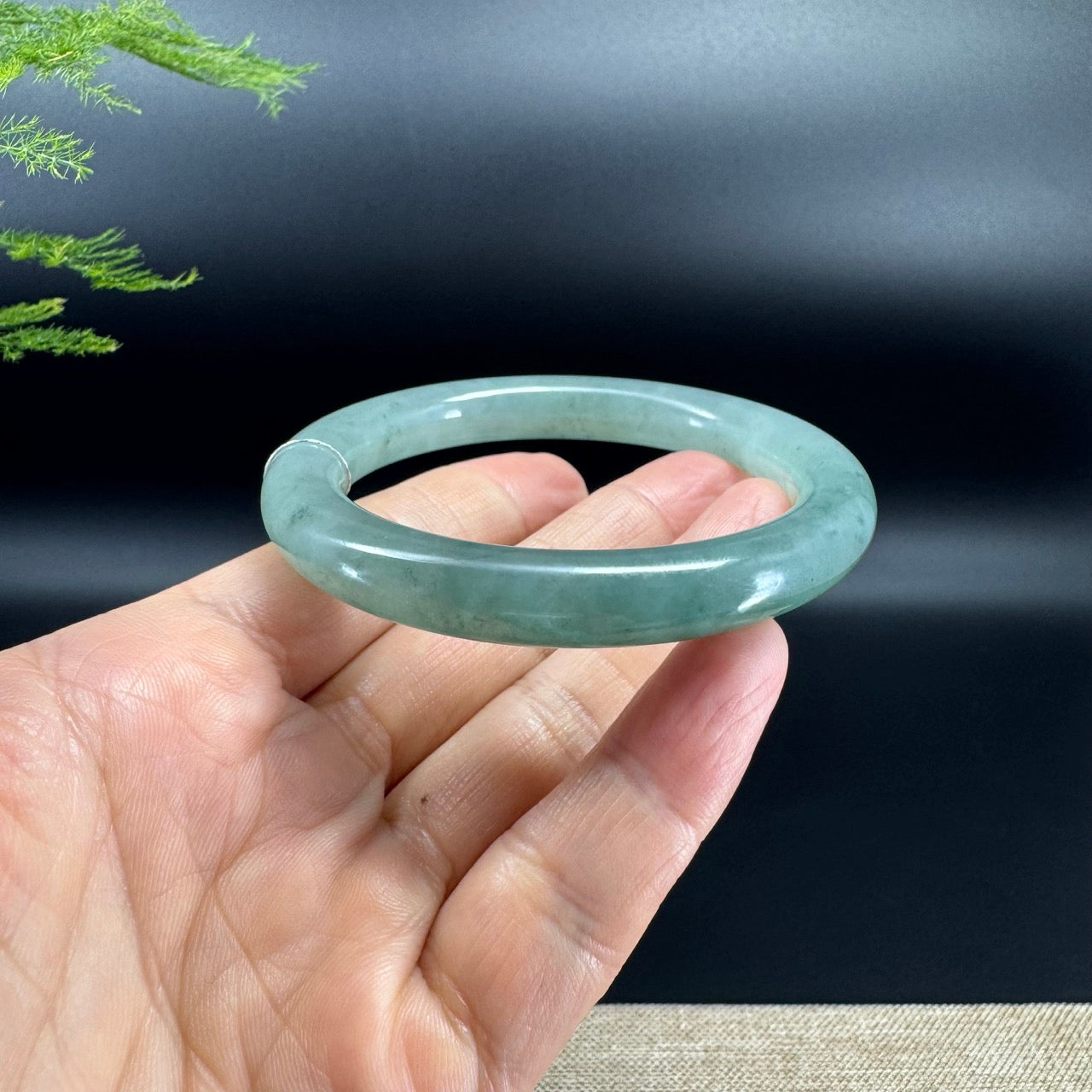 Genuine Burmese Botton Green Jade Jadeite Bangle Bracelet ( 56.2mm )