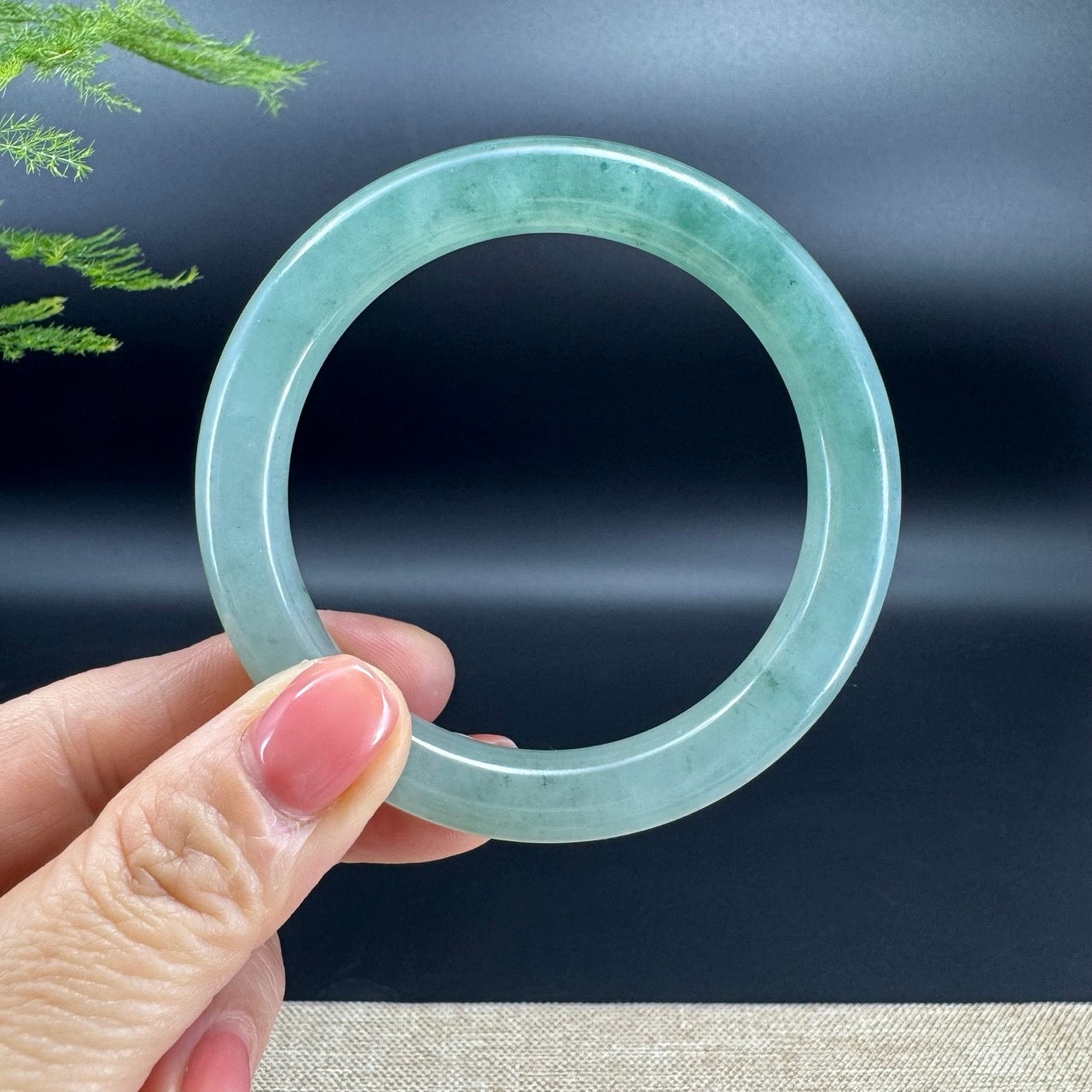 Genuine Burmese Botton Green Jade Jadeite Bangle Bracelet ( 56.2mm )