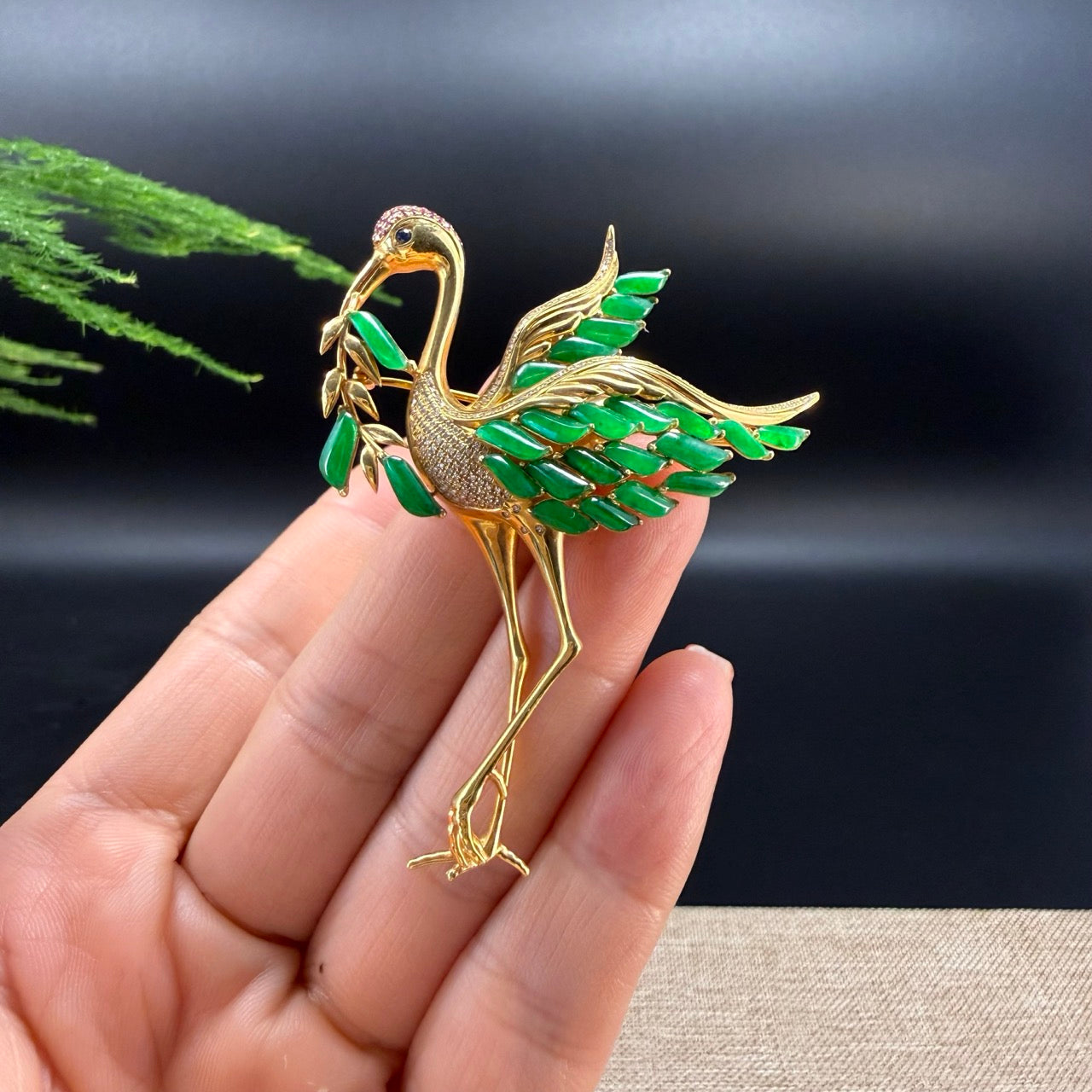 RealJade 18K Yellow Gold Genuine Imperial Green Jadeite Jade Brooch