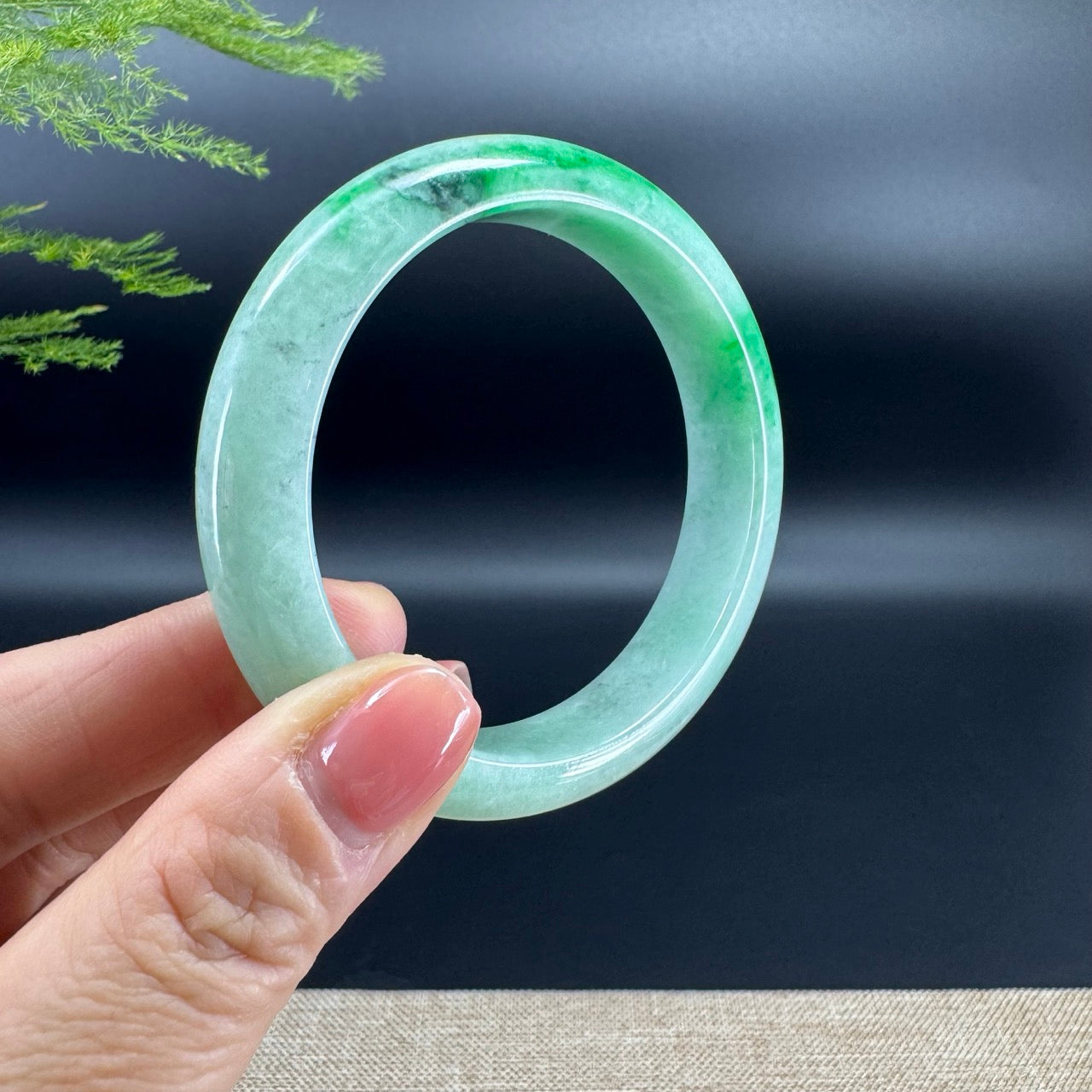 Genuine Burmese Green Jade Jadeite Bangle Bracelet ( 56.3mm )