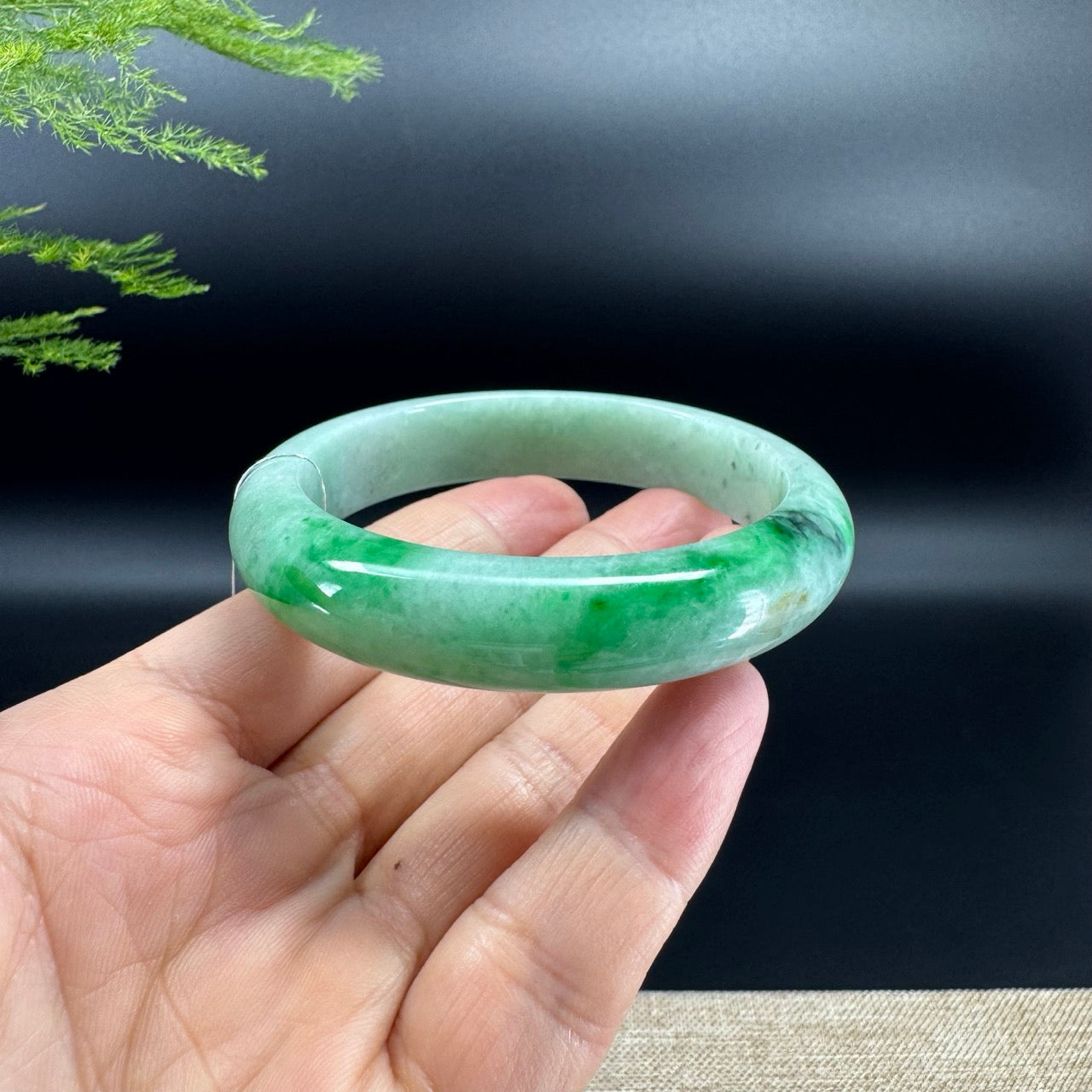 Genuine Burmese Green Jade Jadeite Bangle Bracelet ( 56.3mm )