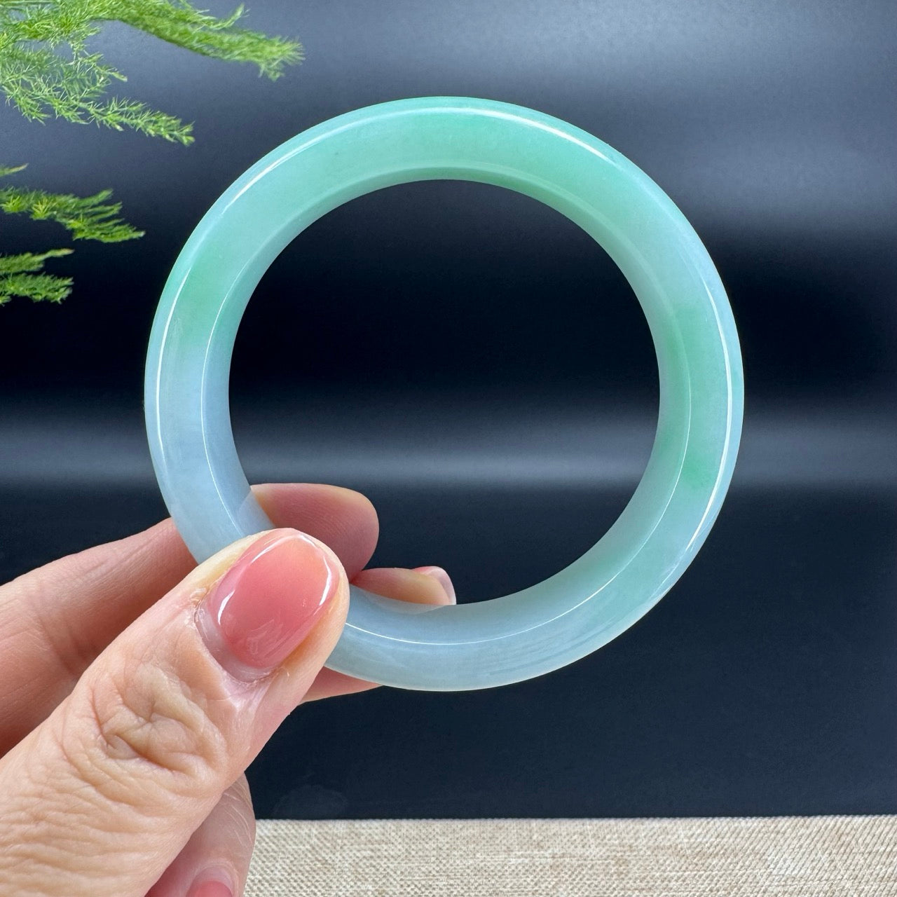 Genuine Burmese Green Jade Jadeite Bangle Bracelet ( 55.2mm )