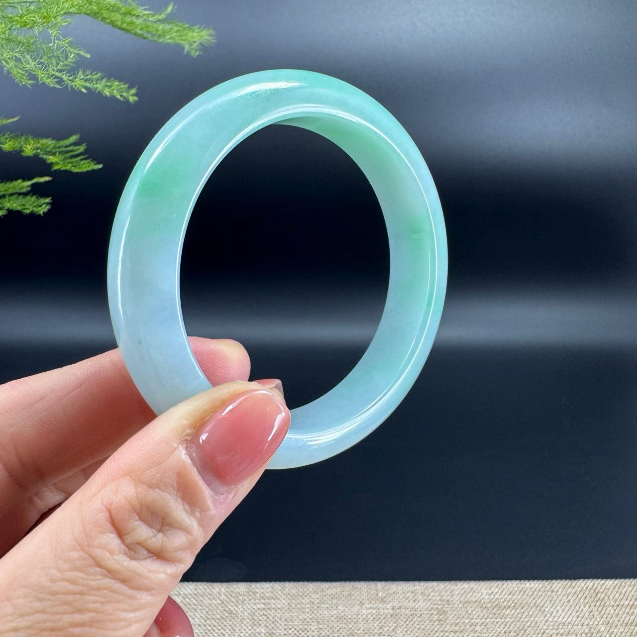 Genuine Burmese Green Jade Jadeite Bangle Bracelet ( 55.2mm )