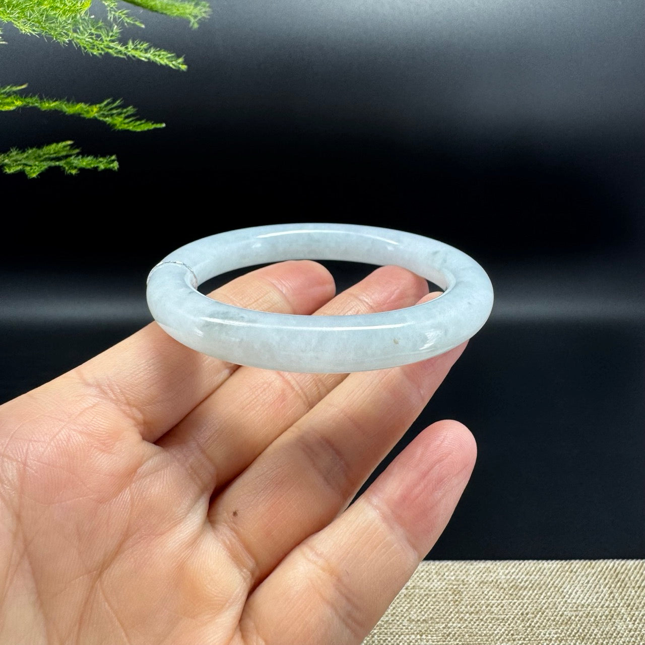Genuine Burmese Green Jade Jadeite Bangle Bracelet ( 52.6mm )