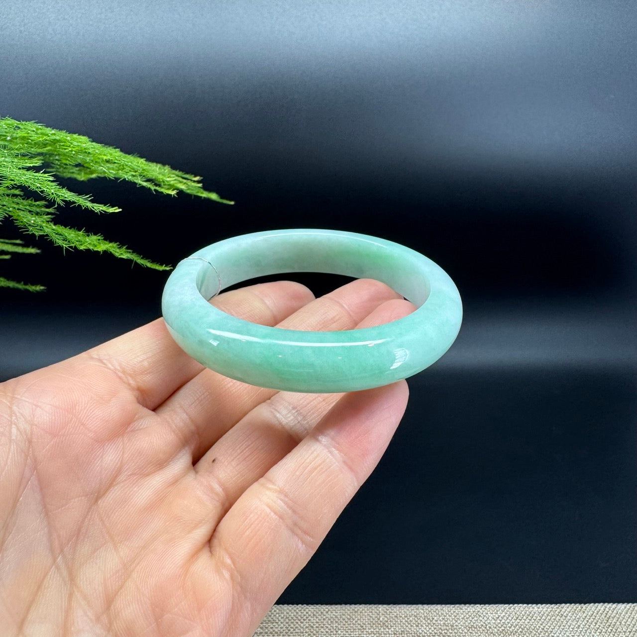 Genuine Burmese Green Jadeite Jade Bangle Bracelet ( 53.9mm )