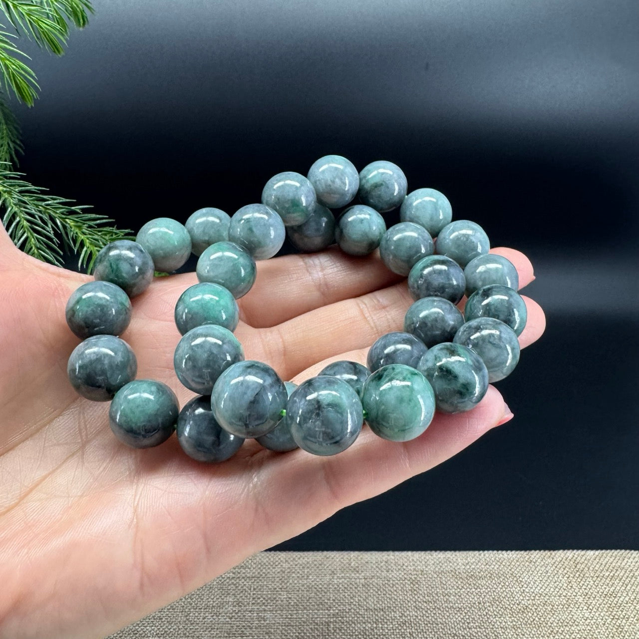 RealJade® Genuine Jadeite Jade Round Wuji & Green Beads Bracelet ( 13.5mm )