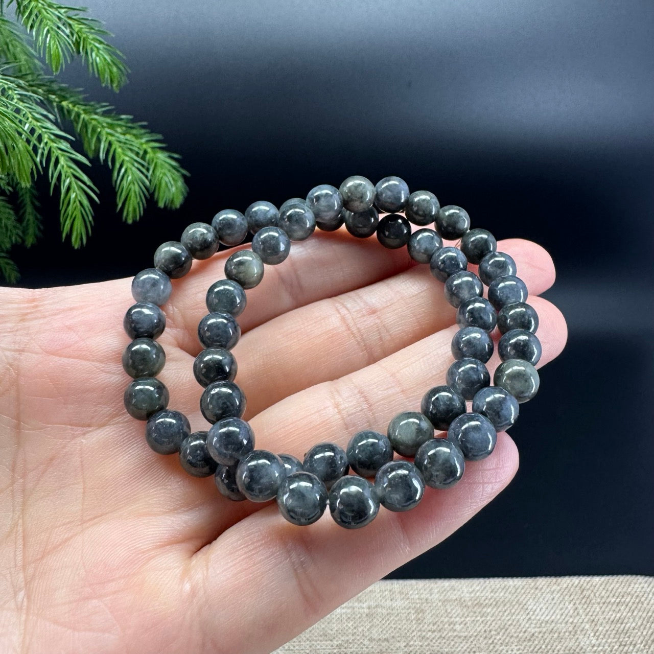 RealJade® Genuine Jadeite Jade Round Black Wuji Beads Bracelet ( 7mm )