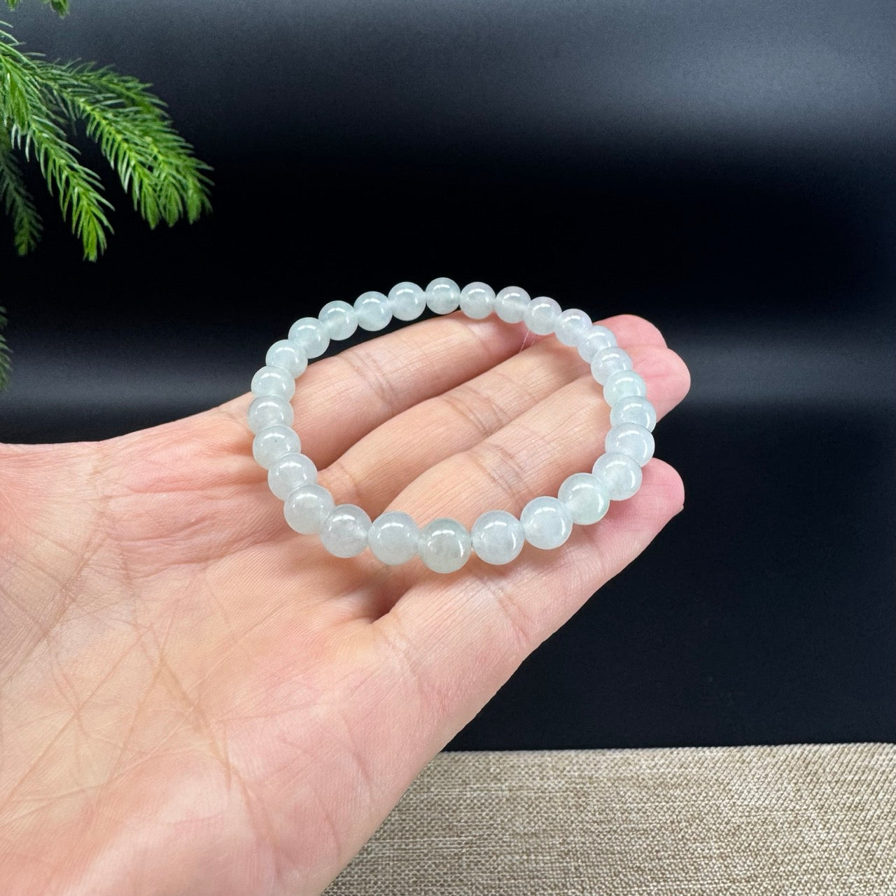 Natural Jadeite Jade  Round Light Green Beads Bracelet ( 6.5mm )