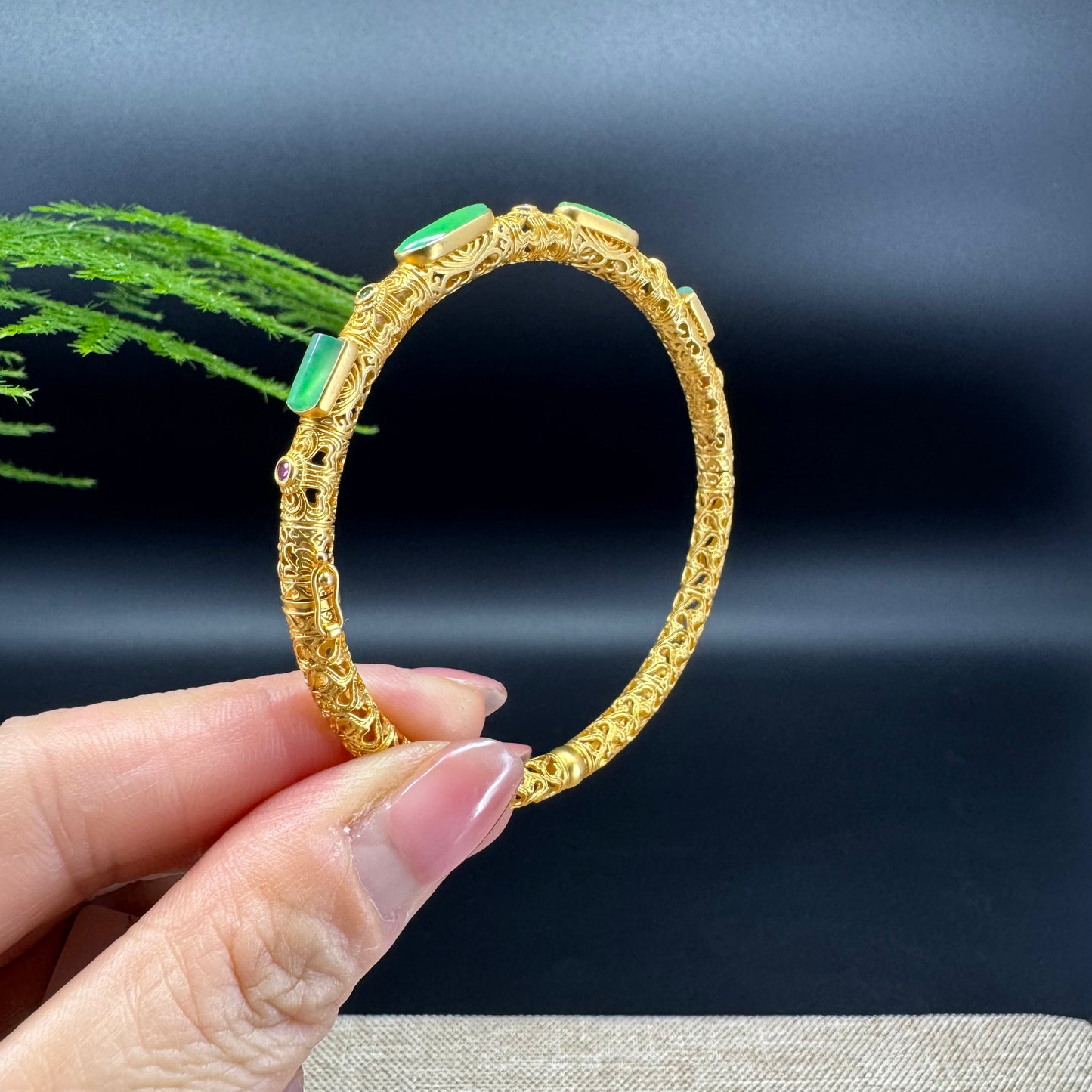 RealJade Luxury 18K Yellow Gold Genuine Green Jadeite Jade Bracelet