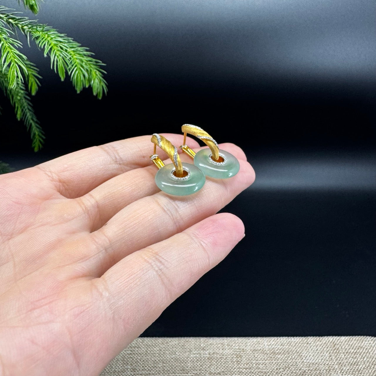18k Yellow Gold Genuine Icy Green Koukou Jadeite Jade Diamonds Earrings