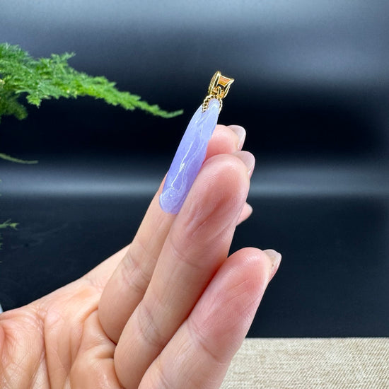 RealJade® Co. 18K Yellow Gold Genuine Lavender Jadeite Jade Lucky Bag Pendant