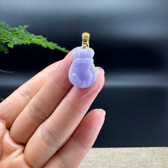 18K Yellow Gold Genuine Lavender Jadeite Jade PDD Money Sack Pendant