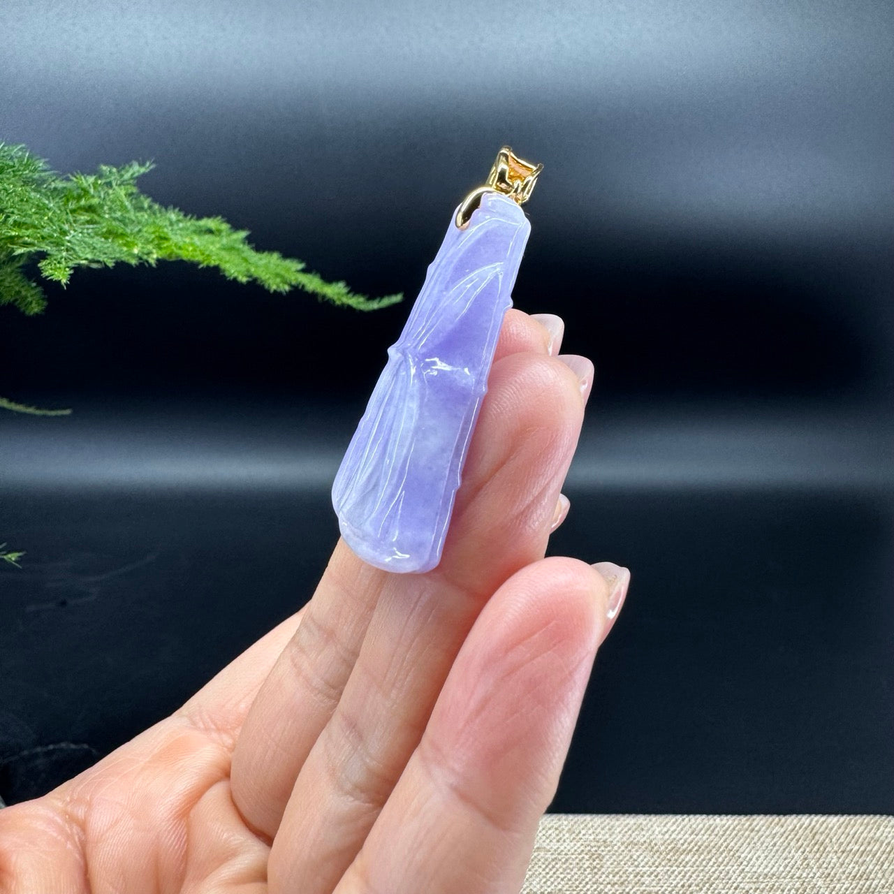 18k Yellow Gold Genuine Burmese Lavender Jadeite Jade Bamboo Pendant