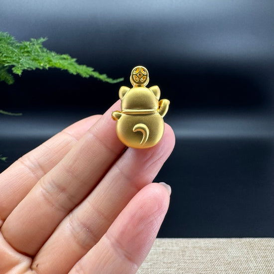 Genuine Lavender Jadeite Jade Good Luck Hulu Necklace With 18K Yellow Gold Bail