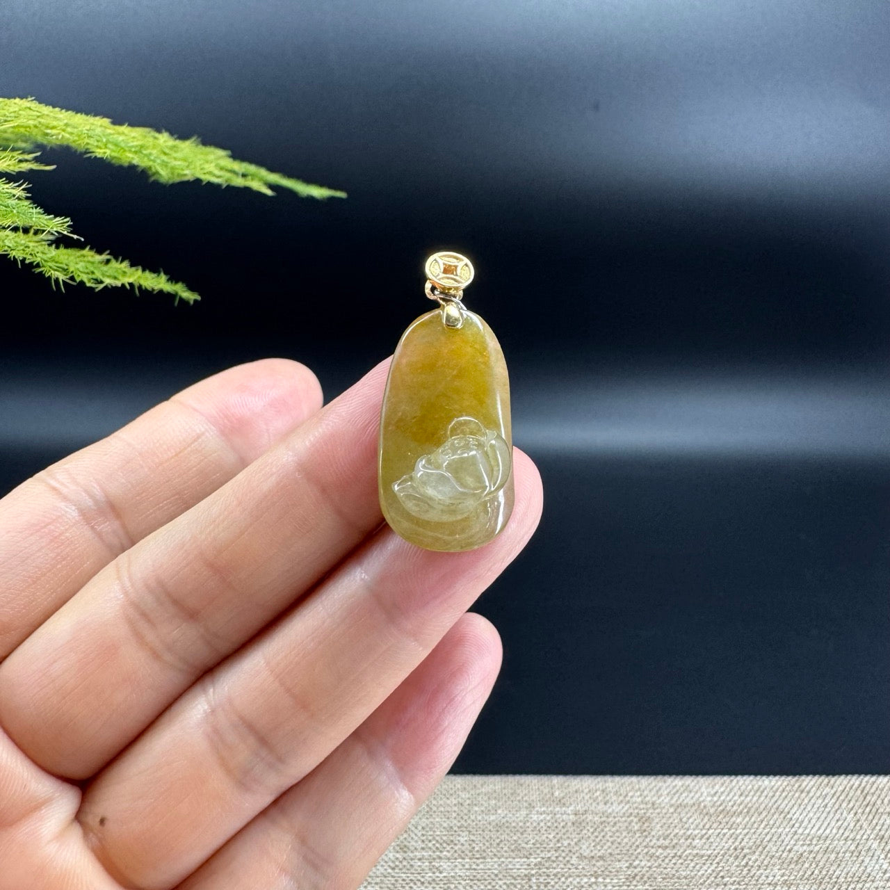 Natural 18K Yellow Gold Burmese Honey Yellow Jadeite Jade Lotus Flower Pendant