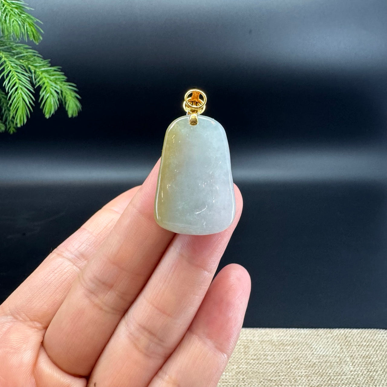 RealJade® co.: 18k Yellow Gold Natural Yellow Green Jadeite Jade Monkey Pendant Necklace