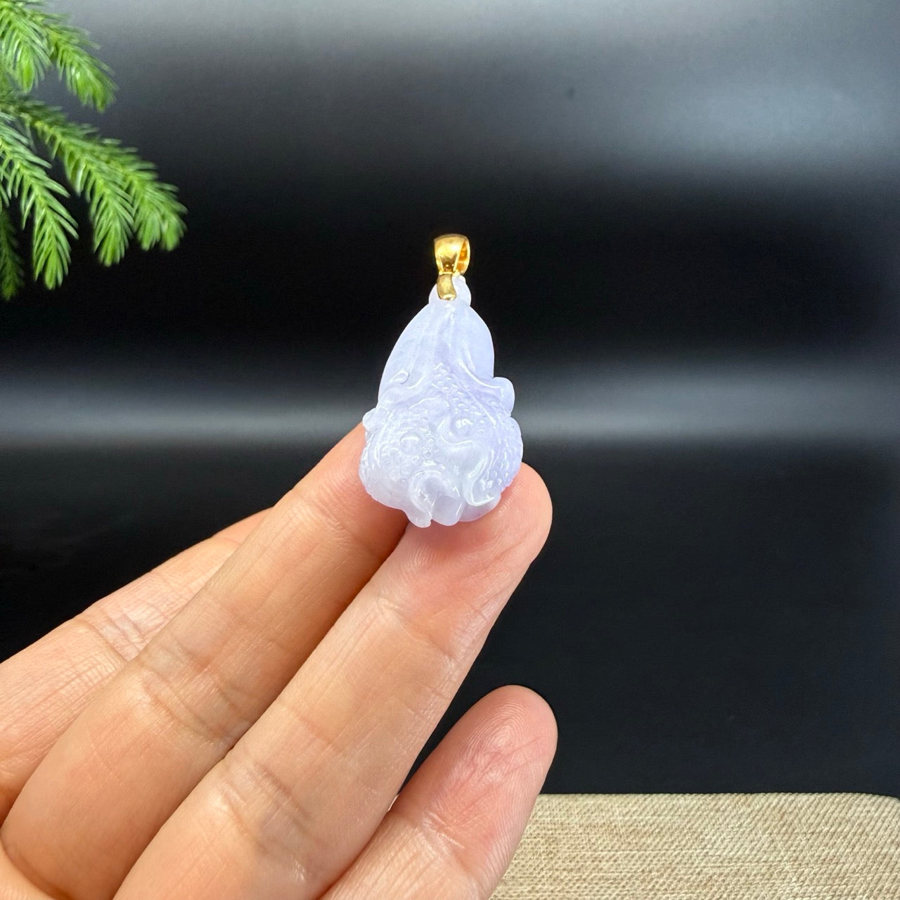 RealJade® Co. 18K Yellow Gold Genuine Light Lavender Jadeite Jade Cabbage Necklace