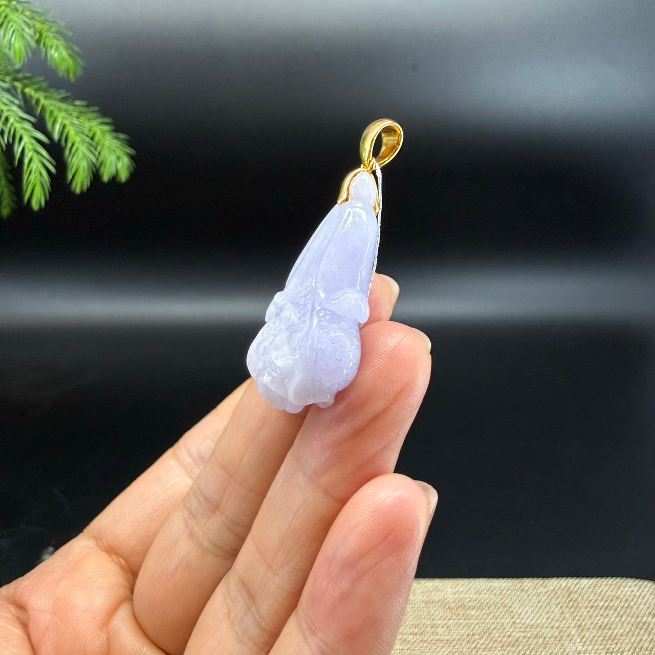 RealJade® Co. 18K Yellow Gold Genuine Light Lavender Jadeite Jade Cabbage Necklace