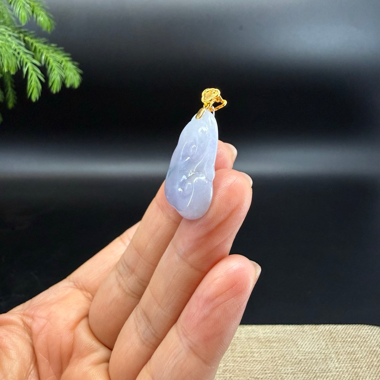 RealJade® Co. 18K Yellow Gold Genuine Burmese Light Lavender Jadeite Jade RuYi Pendant