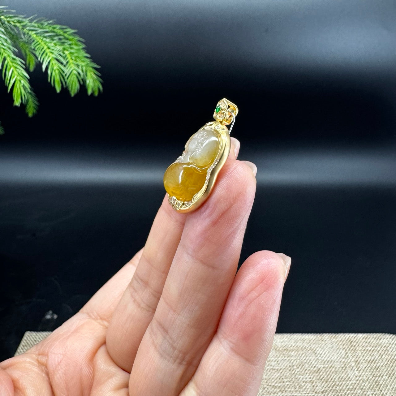 18K Yellow Gold Burmese Honey-Yellow Jadeite Jade Baby Buddha Pendant With Diamonds