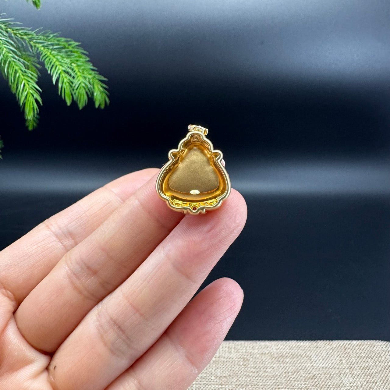 18K Yellow Gold Burmese Honey Yellow Jadeite Jade Money Saint Pendant with Diamonds