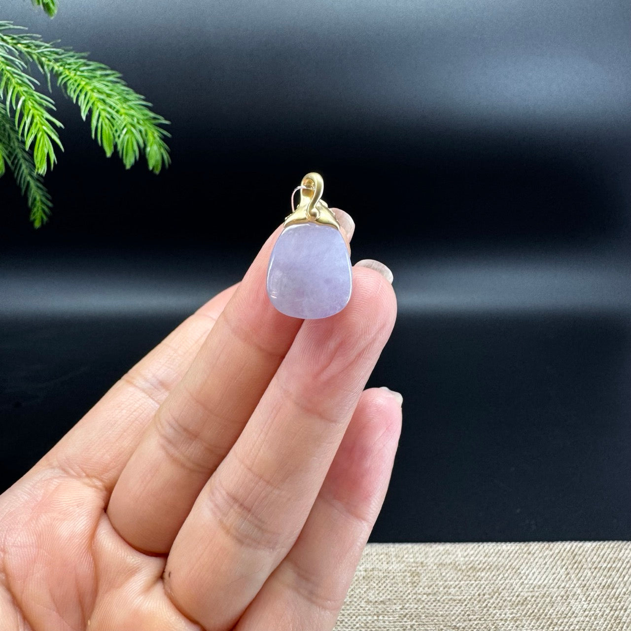 18k Yellow Gold Genuine Lavender Jadeite Jade Melon Pendant Necklace With Diamonds
