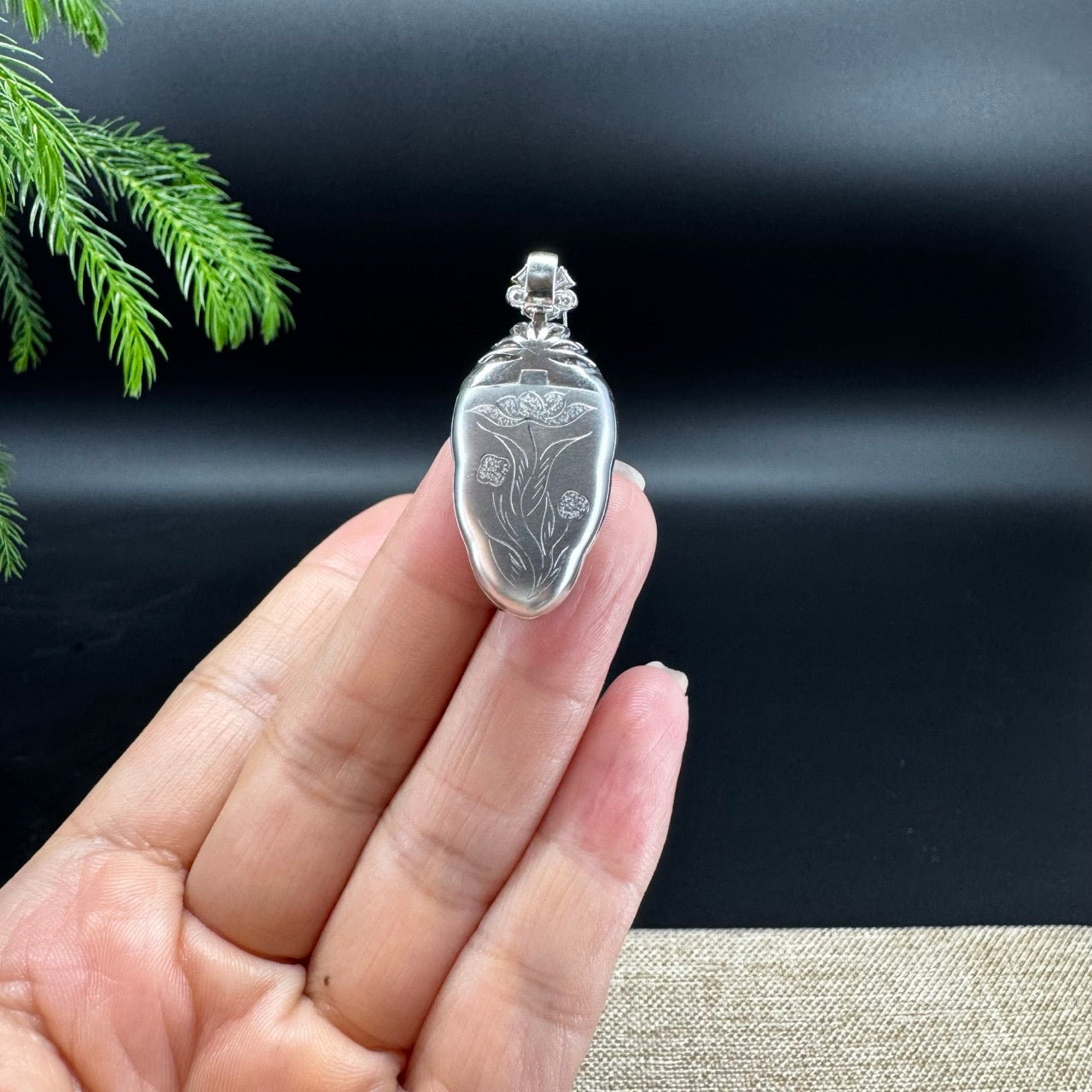 RealJade® Co. Forest Green Jadeite Jade Guatemalan Jin Zhi Yu Ye (Leaf) Necklace With 18k White Gold