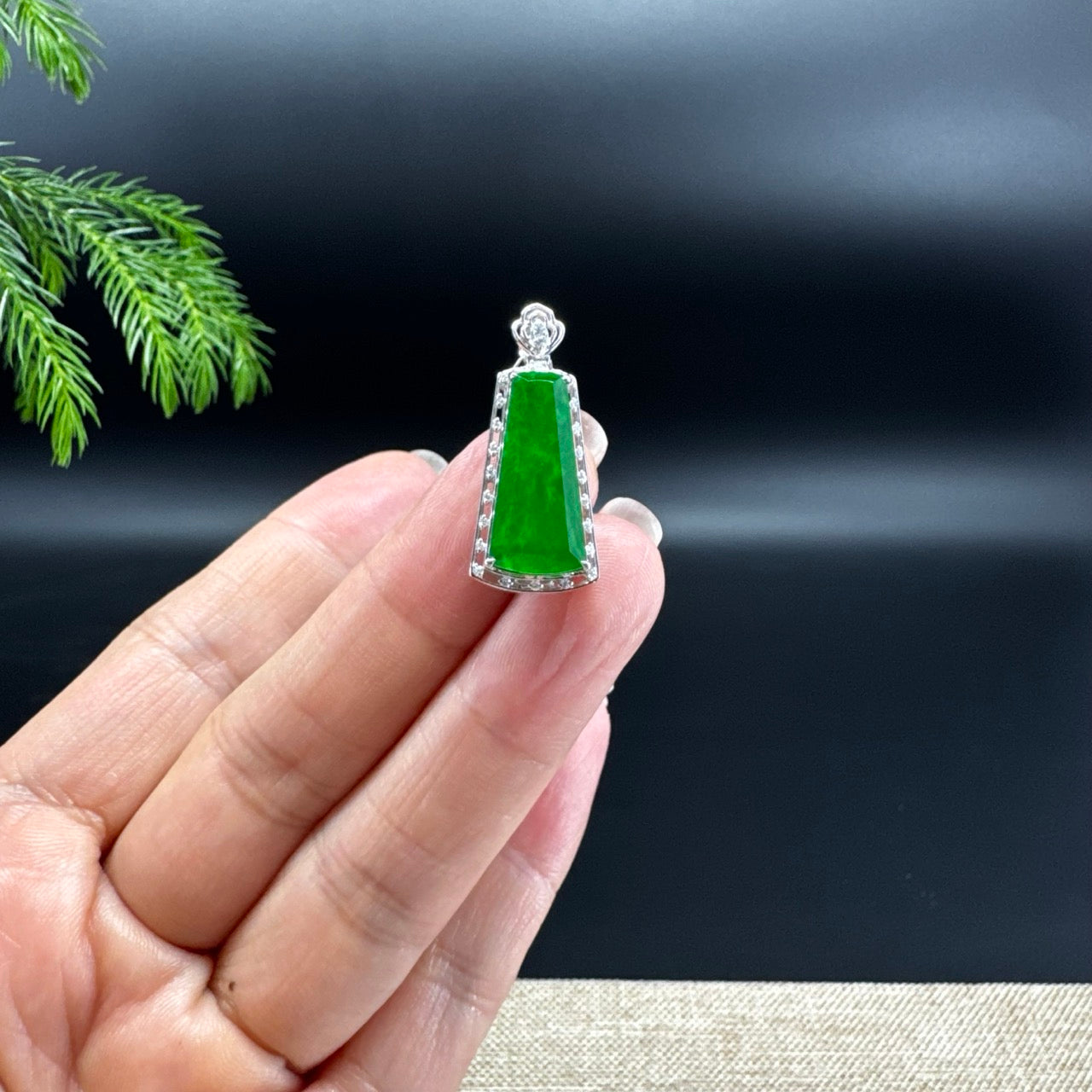 18K White Gold Green Jadeite Jade "Ping An Wu Shi Pai" Necklace with Diamonds