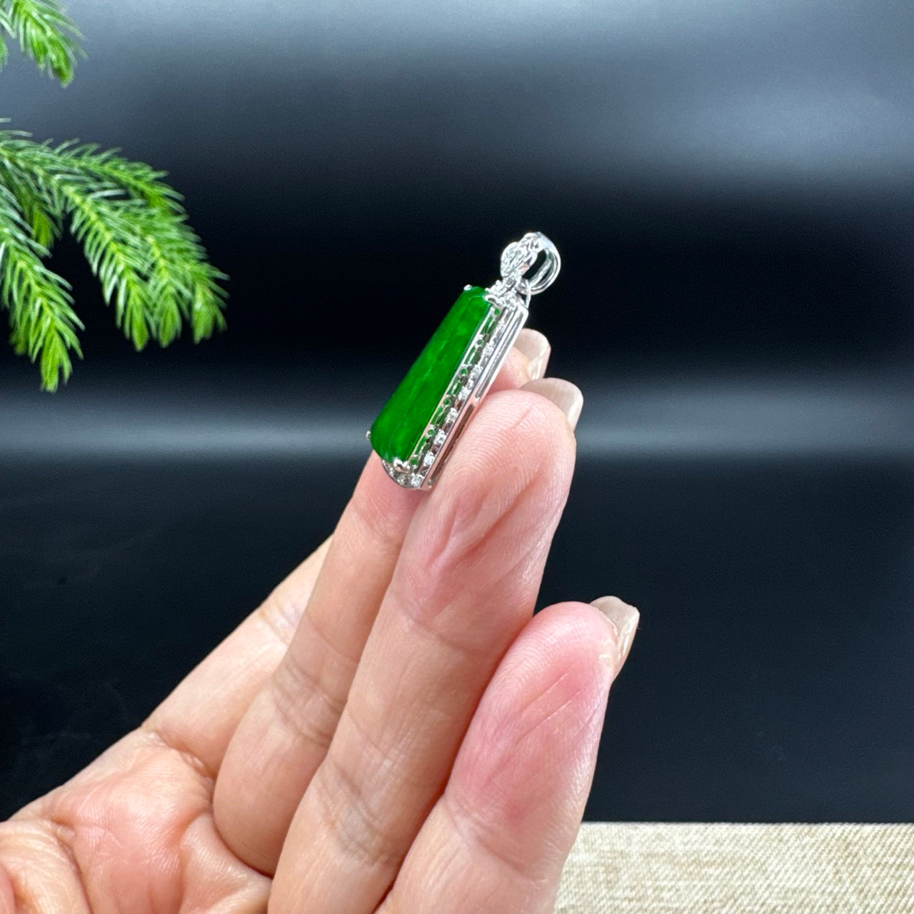 18K White Gold Green Jadeite Jade "Ping An Wu Shi Pai" Necklace with Diamonds
