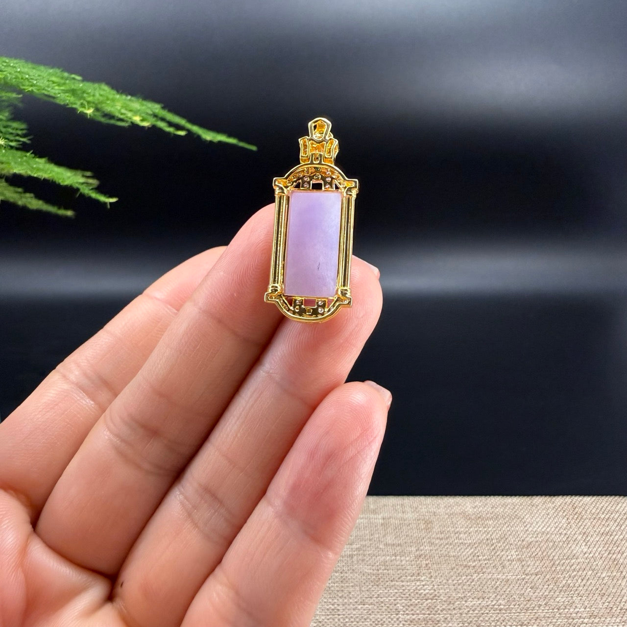 18k Yellow Gold Genuine Burmese Jadeite Bamboo Pendant Necklace With Diamond