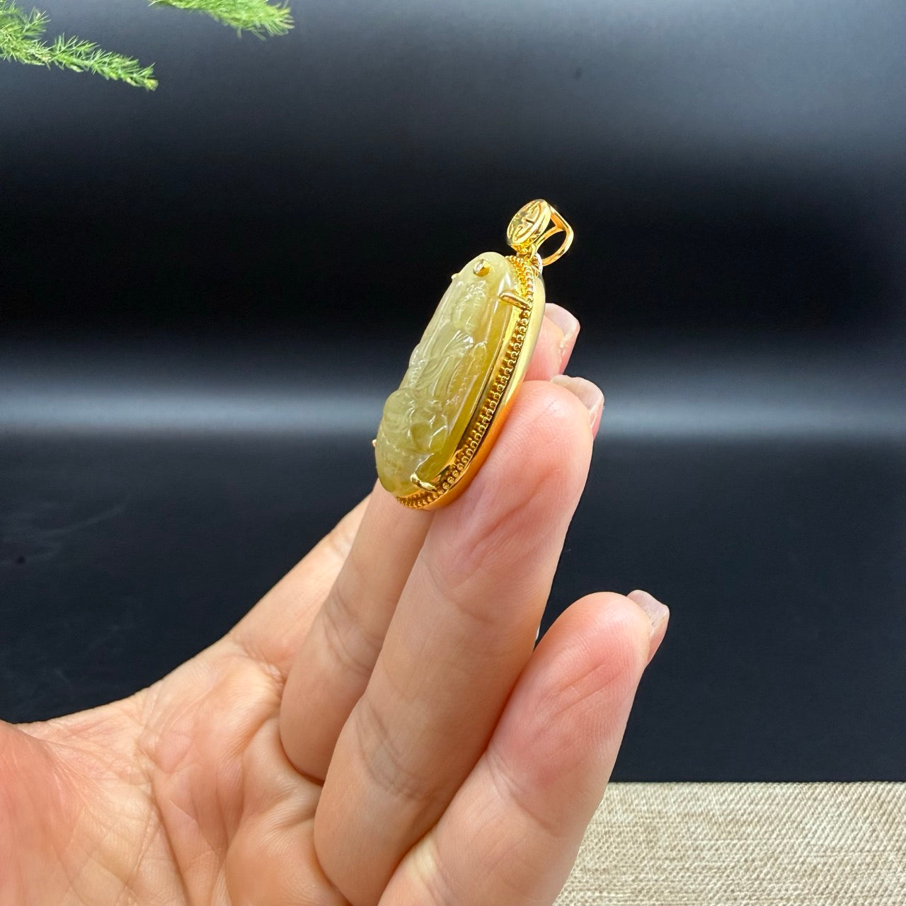 18K Yellow Gold Burmese Yellow Jadeite Jade Buddha Pendant