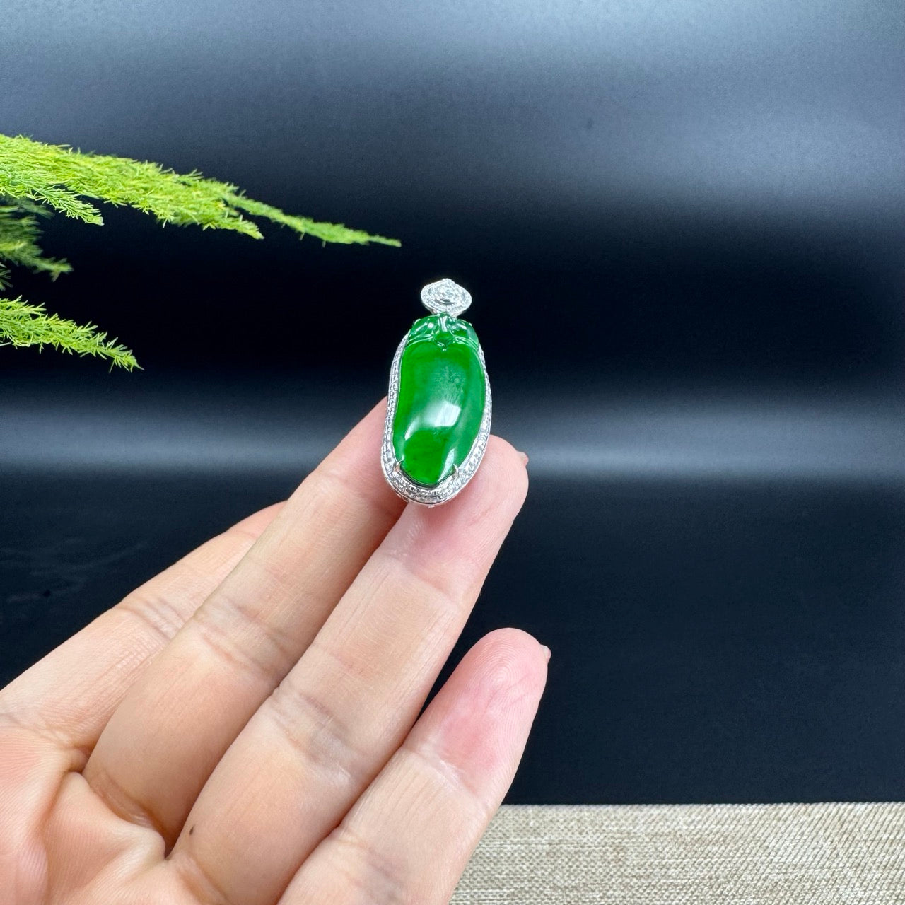 18K White Gold High end Guatemala Green Jadeite Jade Shou Tao Pendant with Diamond