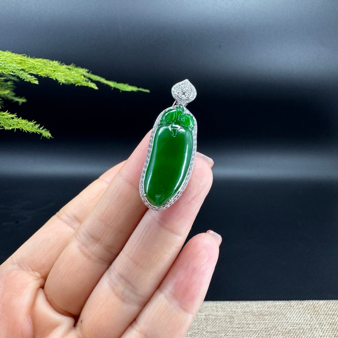 18K White Gold High end Guatemala Green Jadeite Jade Shou Tao Pendant with Diamond
