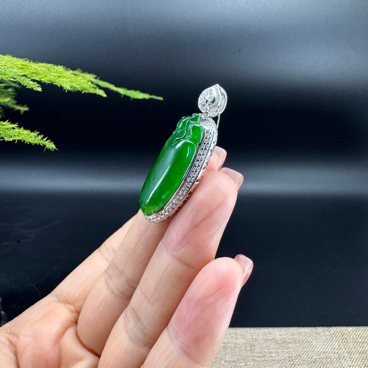 18K White Gold High end Guatemala Green Jadeite Jade Shou Tao Pendant with Diamond