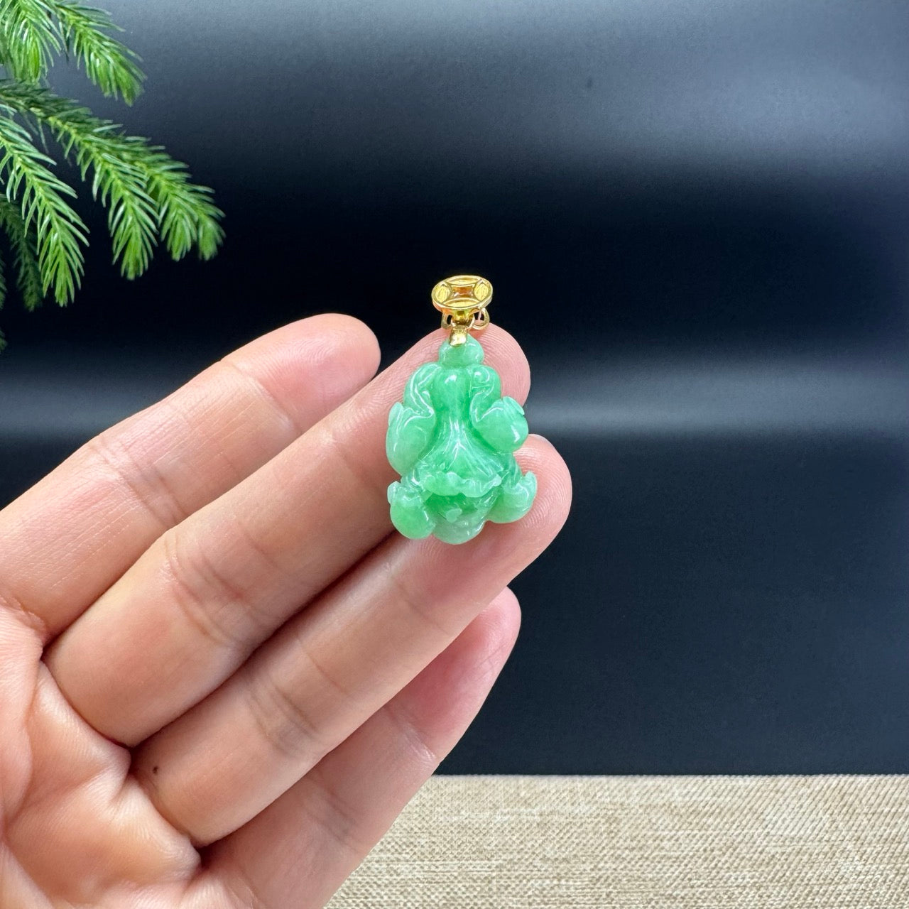 RealJade® Co. 18K Yellow Gold Genuine Apple Green Jadeite Jade Cabbage Necklace