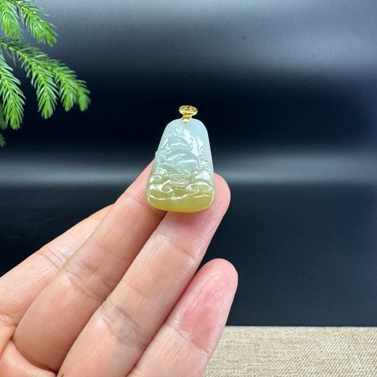 RealJade® 18k Yellow Gold Yellow Green Jadeite Jade Rabbit Pendant