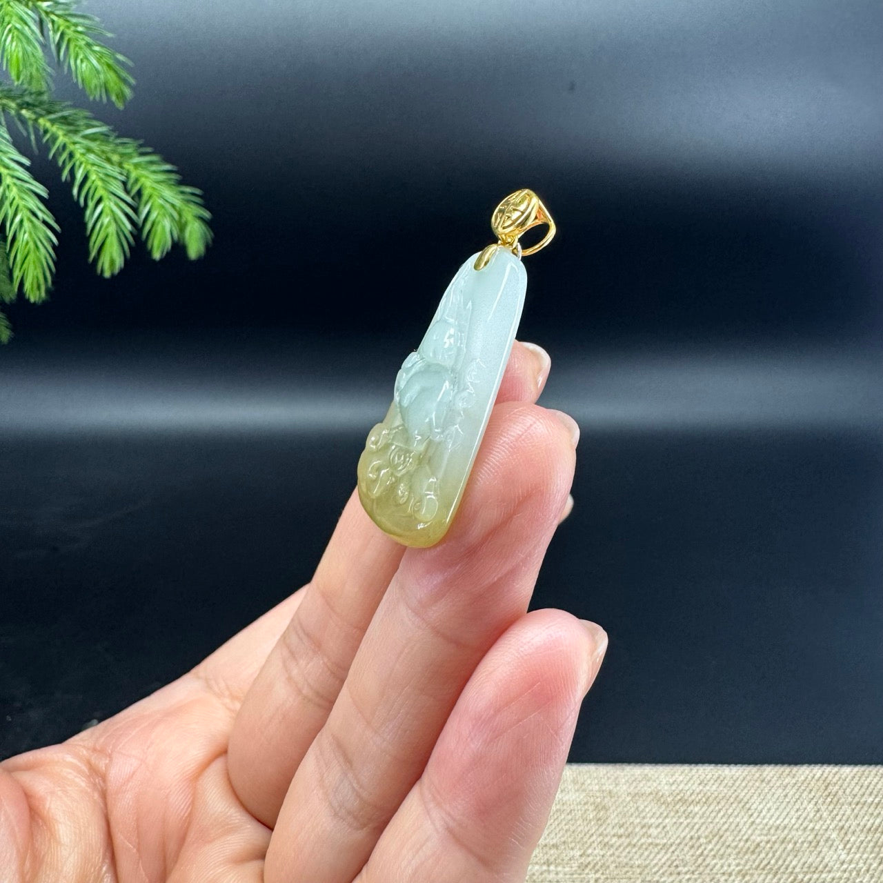 RealJade® 18k Yellow Gold Yellow Green Jadeite Jade Rabbit Pendant