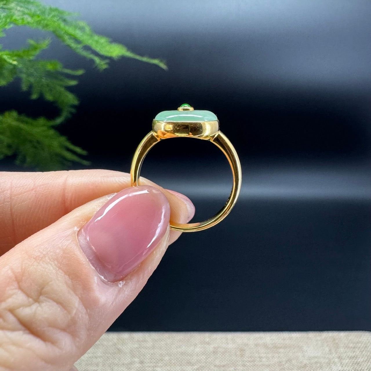 RealJade®  18K Yellow Gold Icy Apple Green Jadeite Jade lucky koukou Ring