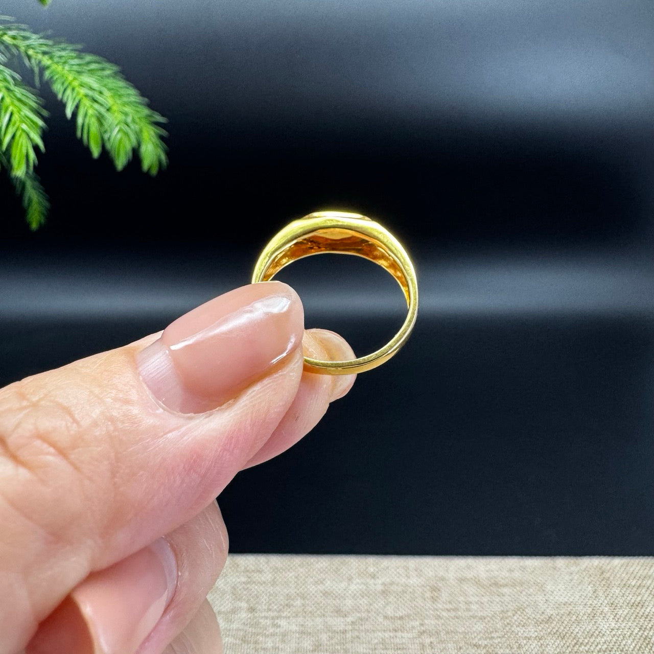 RealJade® 18K Yellow Gold Forest Green Jadeite Jade Freeform Ring