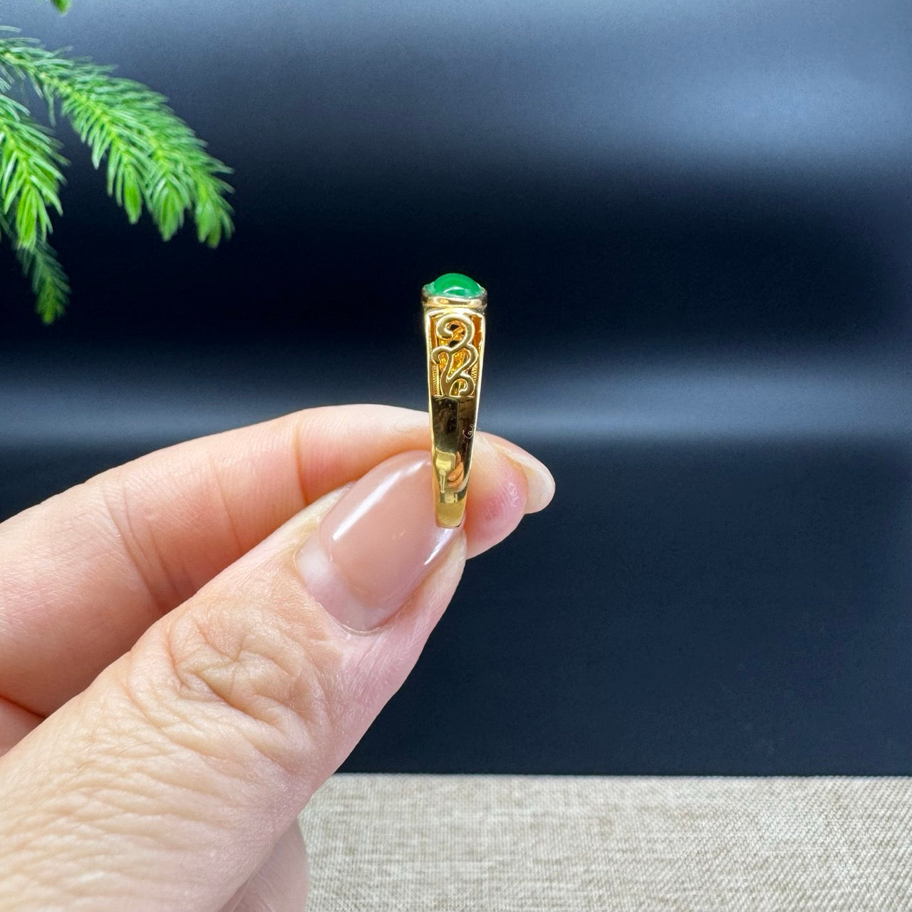RealJade® 18K Yellow Gold Forest Green Jadeite Jade Freeform Ring