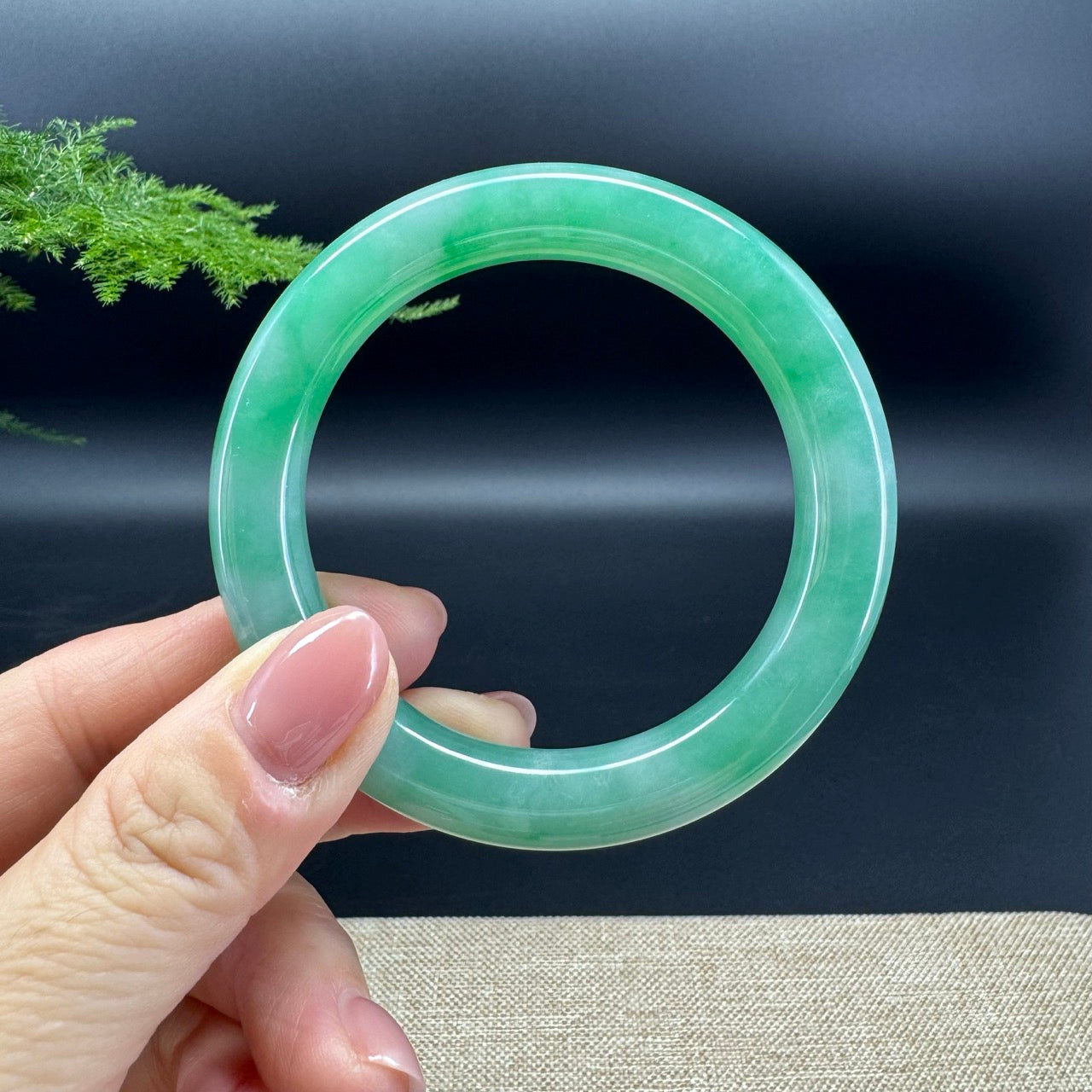 Genuine Burmese Spicy Green Jade Jadeite Bangle Bracelet (53.8mm)