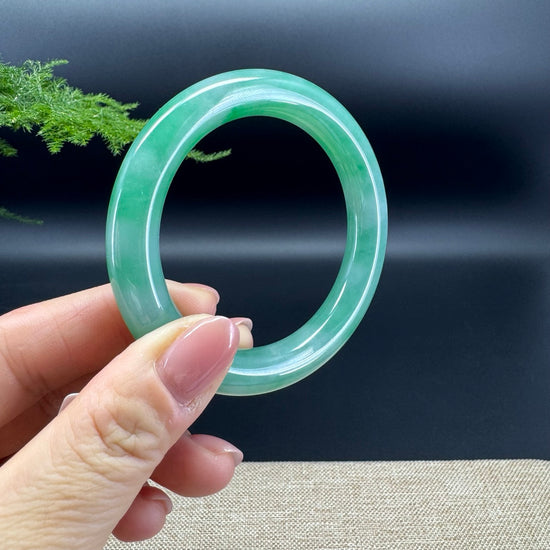Genuine Burmese Spicy Green Jade Jadeite Bangle Bracelet (53.8mm)