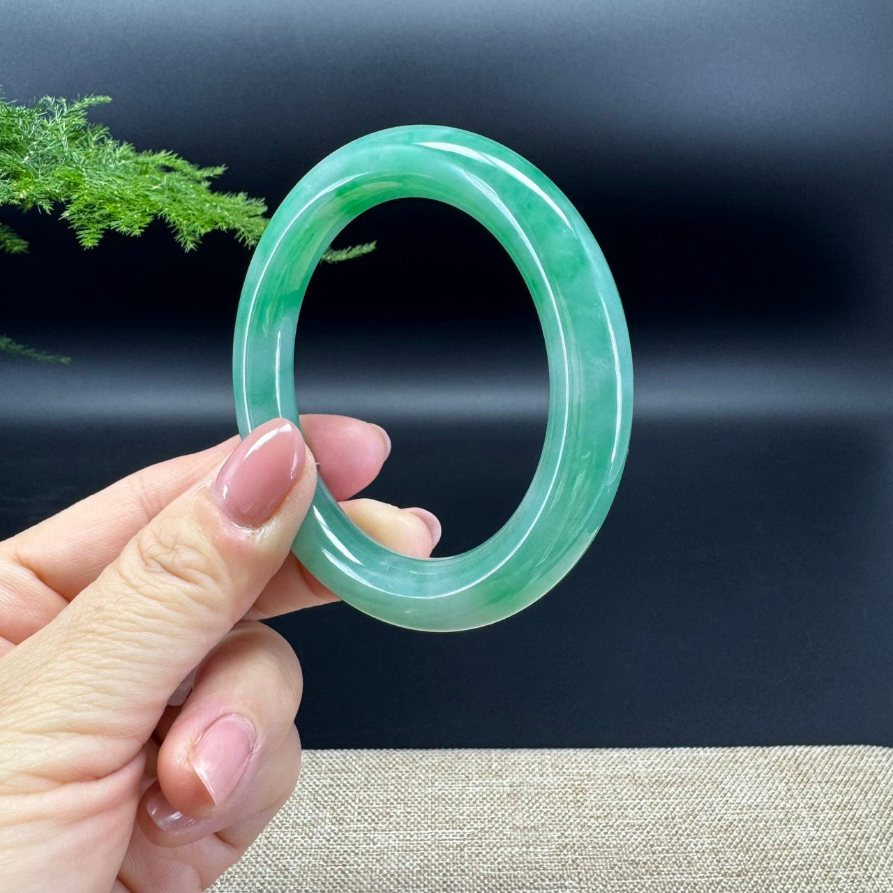 Genuine Burmese Spicy Green Jade Jadeite Bangle Bracelet (53.8mm)