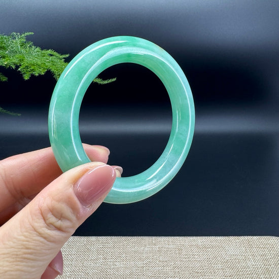 Genuine Burmese Spicy Green Jade Jadeite Bangle Bracelet (53.6mm)