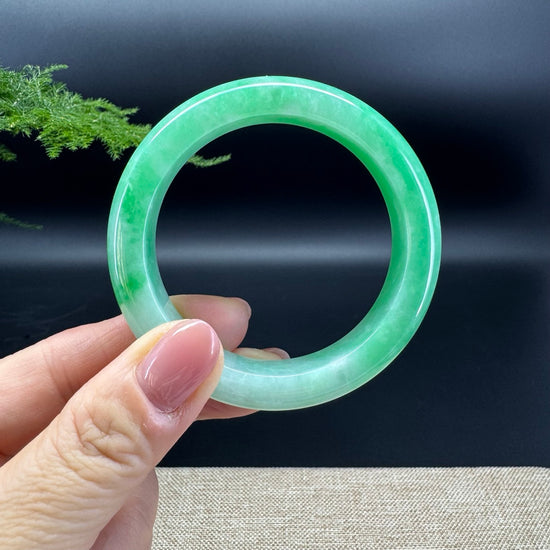 Genuine Burmese Spicy Green Jadeite Jade Bangle Bracelet ( 52.9mm)