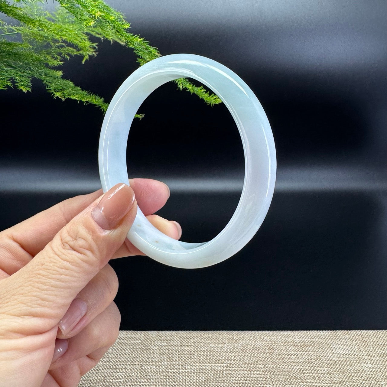 Genuine Burmese Green Jade Jadeite Bangle Bracelet ( 59.6mm )